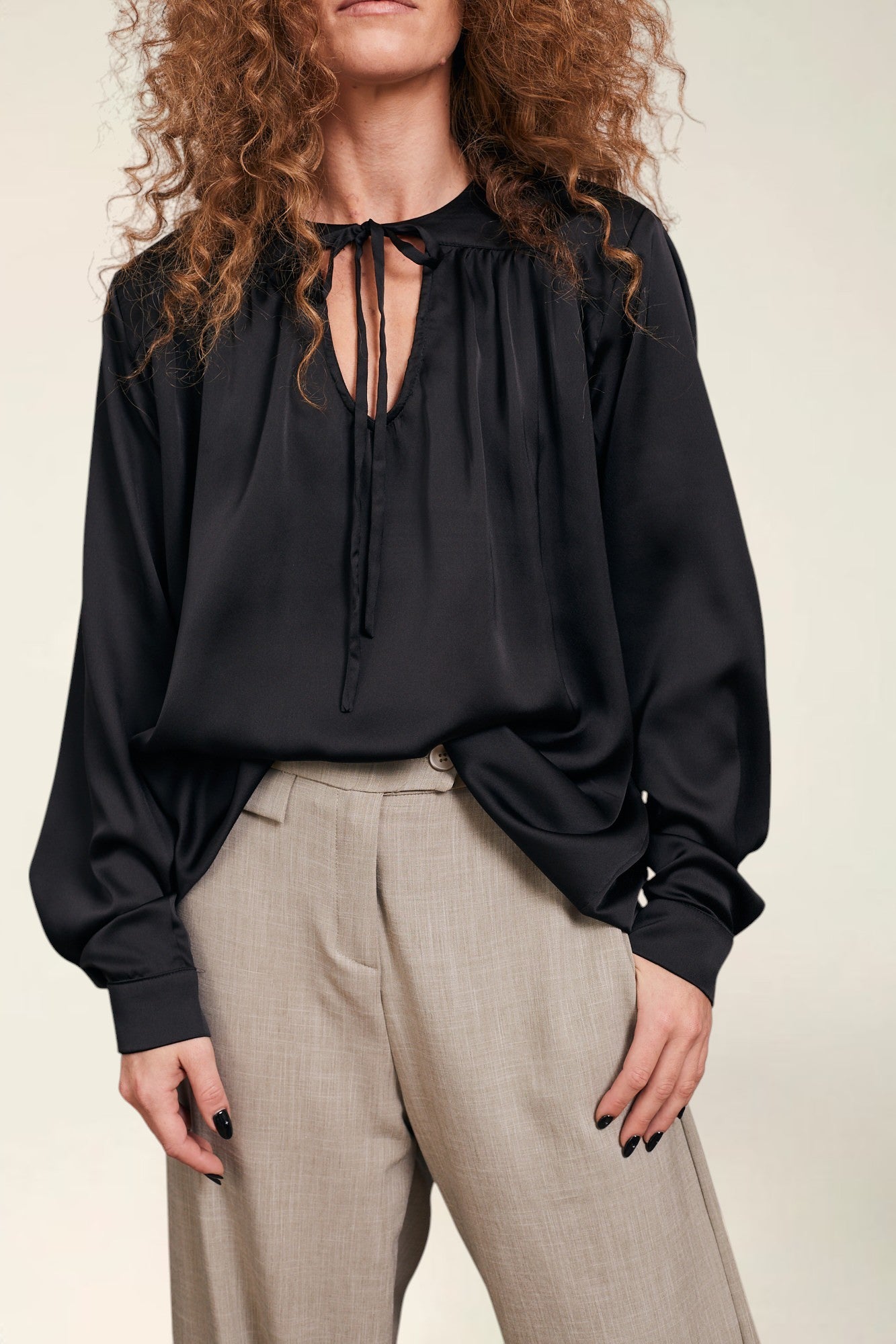 חולצת קשירה