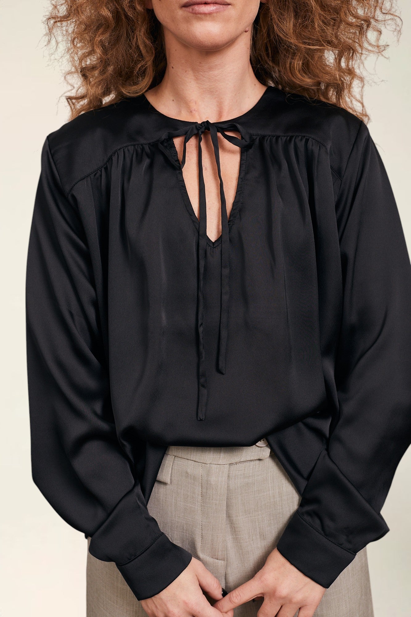 חולצת קשירה