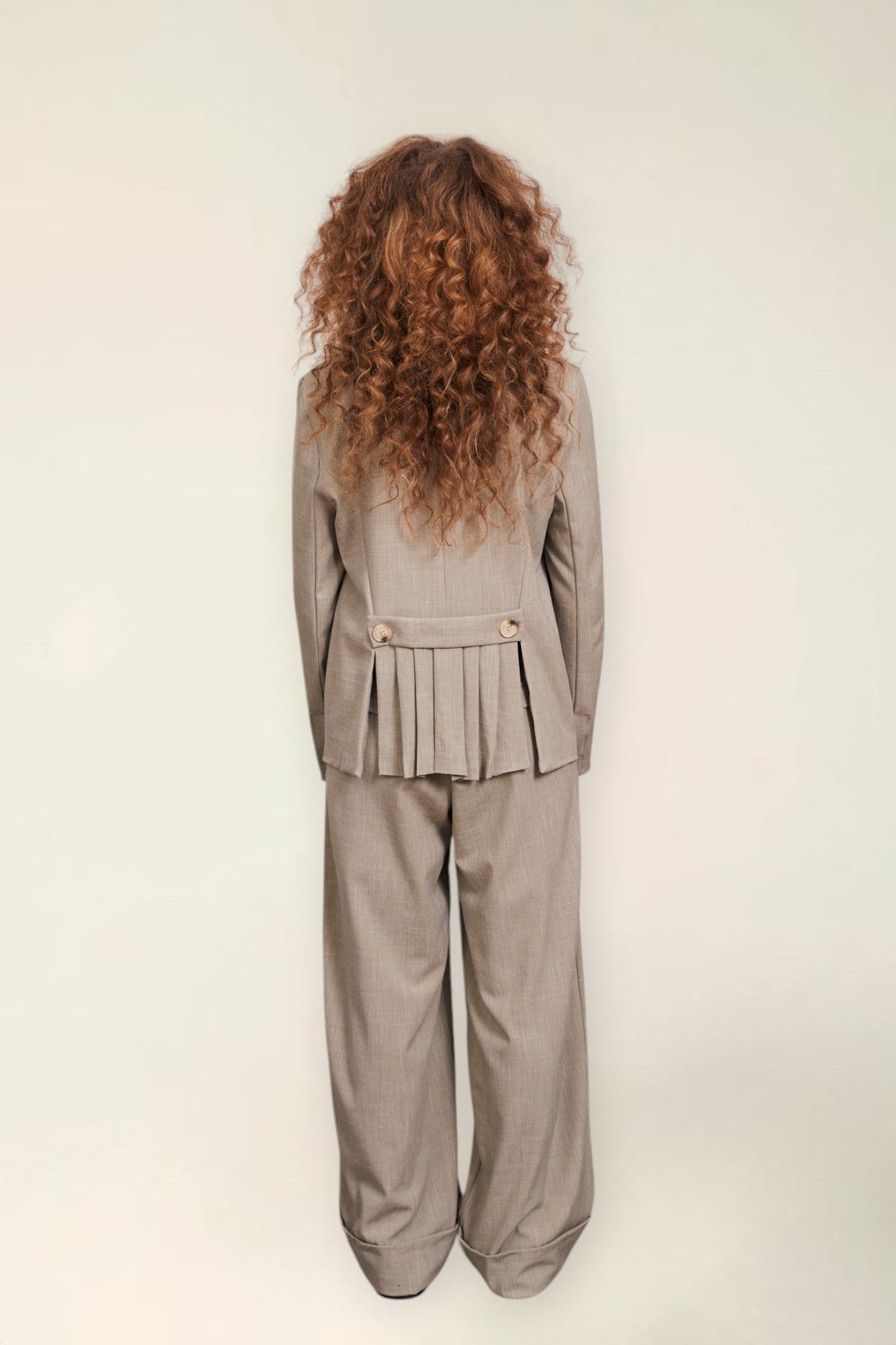 חליפת גקט קצר כפלים